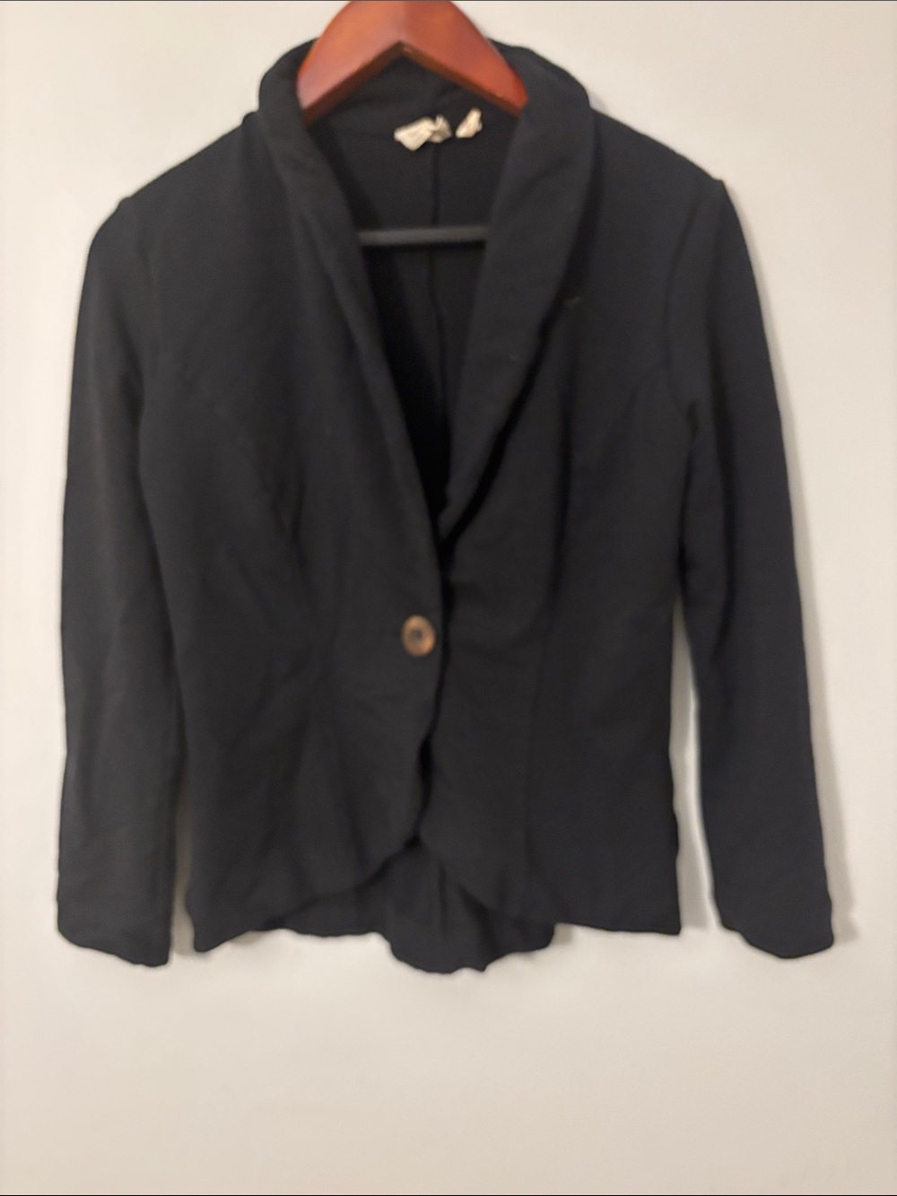 Organic Cotton - ALMONTE ON Black Single-Button Draped Shawl-Collar Blazer